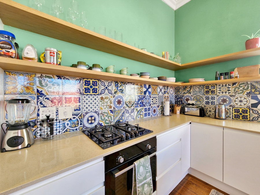To Let 2 Bedroom Property for Rent in Vredehoek Western Cape